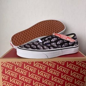 NEW Vans Blur Boards Black & White size 5 men